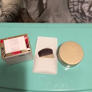 One by Kose water luxe setting powder